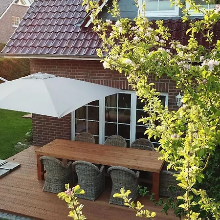 Gemuetliches In Haffkrug Mit Terrasse Und Garten Feriehus